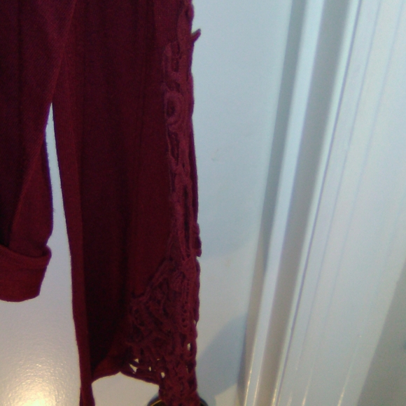 Orange Creek pullover lightweight sweater with dec - Picture 3 of 3